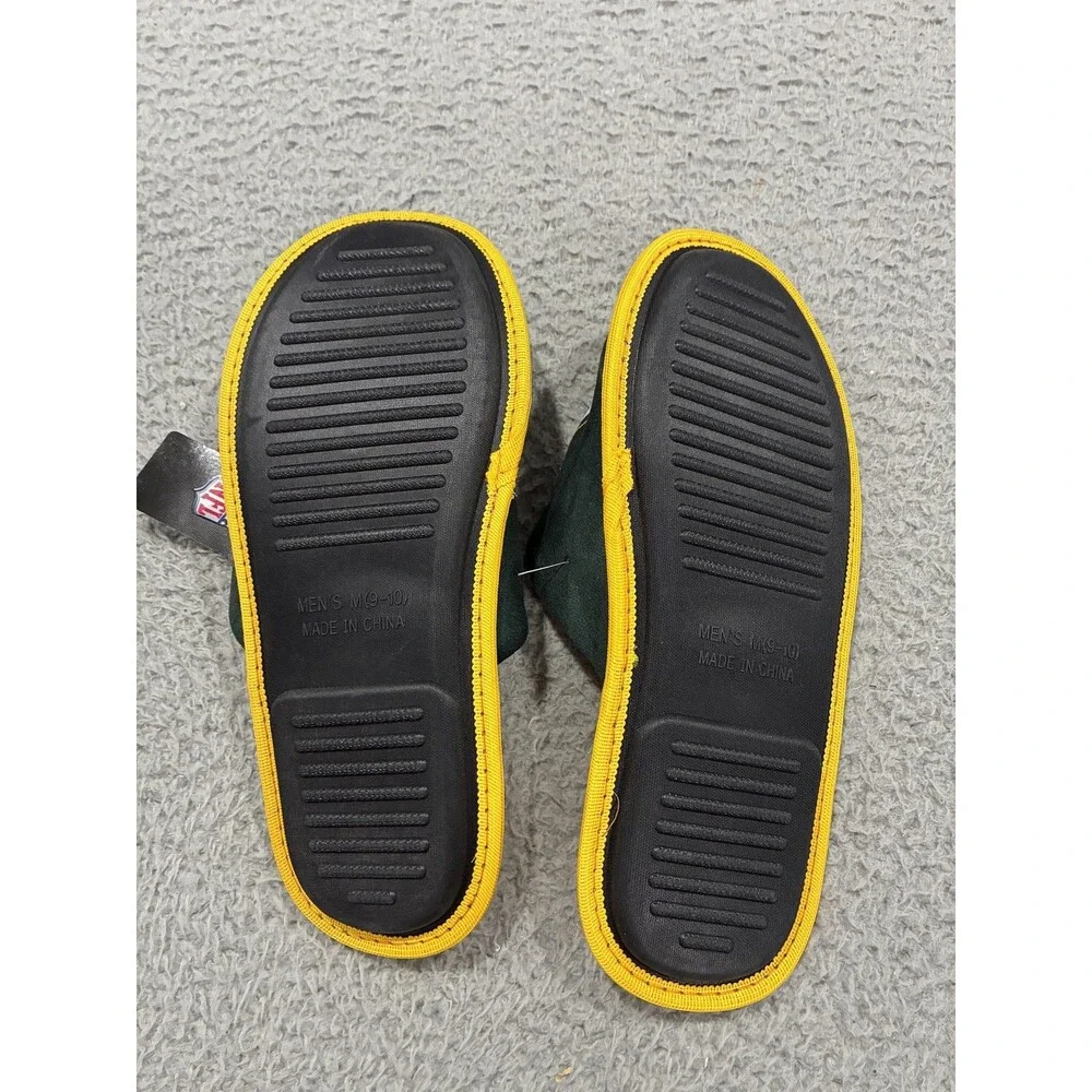 Green Bay Packers Slippers Mens 10 Green NFL Football FOCO Comfy House Shoe